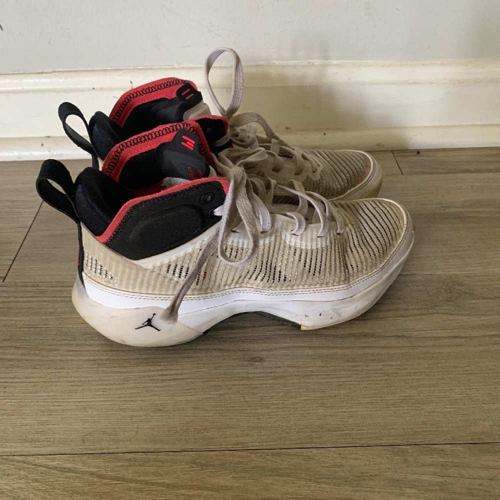 Jordan 37 kids 5.5